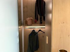 Arredo mobili artigianali casa abitazione privata a Roma di Manufactory Design