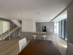 cucina arredo artigianale su misura di una villa a Giulianova Teramo di Manufactory Design