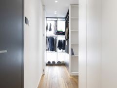 Arredo mobili artigianali casa abitazione privata a Teramo di Manufactory Design
