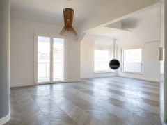 Arredo mobili artigianali casa privata abitazione a Roma di Manufactory Design