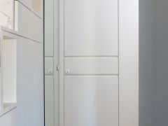 Arredo mobili artigianali casa privata abitazione a Roma di Manufactory Design