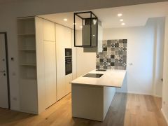 Arredo mobili artigianali casa abitazione privata a Milano di Manufactory Design
